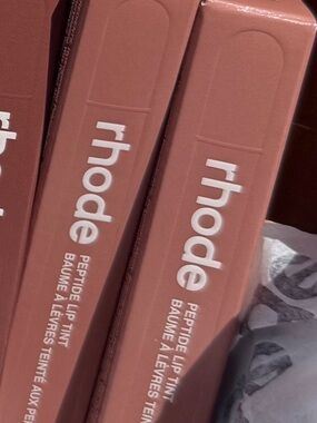 RHODE Peptide Lip Tint — COLADA LIP TINT